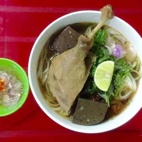 Bún vịt nấu tiêu (Ảnh: Internet)