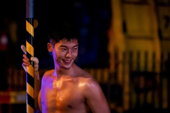 Màn múa cột của Hứa Quang Hán khiến khán giả cười vỡ rạp. (Ảnh: Internet) Màn múa cột của Hứa Quang Hán khiến khán giả cười vỡ rạp. (Ảnh: Internet)