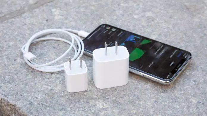 Kiểm tra các bộ phận liên quan đến sạc điện thoại (Ảnh: Internet) Kiểm tra các bộ phận liên quan đến sạc điện thoại (Ảnh: Internet)
