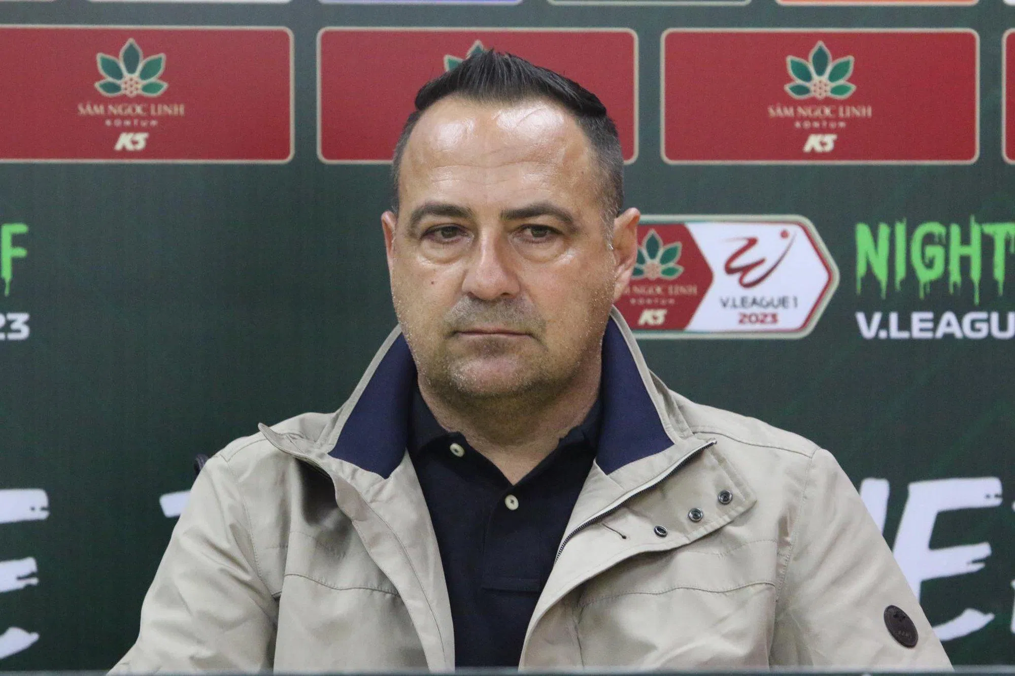 CLB Công an Hà Nội vừa có thông báo kết thúc hợp đồng với HLV người Brazil – ông Paulo Foiani. (Ảnh: Internet) CLB Công an Hà Nội vừa có thông báo kết thúc hợp đồng với HLV người Brazil – ông Paulo Foiani. (Ảnh: Internet)