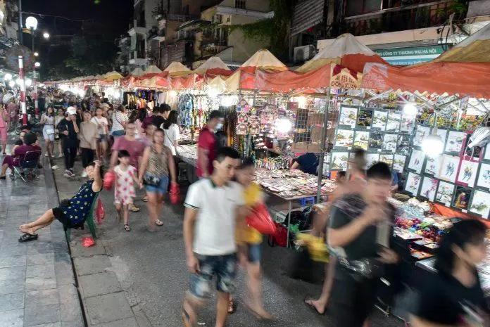 Khu chợ sinh viên giá tốt, chất lượng tại Hà Nội để bạn mua sắm thỏa thích. (Ảnh: Internet)