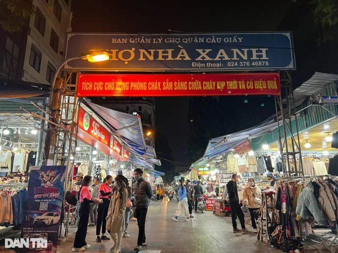 Khu chợ sinh viên giá tốt, chất lượng tại Hà Nội để bạn mua sắm thỏa thích. (Ảnh: Internet)