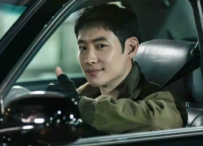 Điểm lại 8 "nhân cách" khác nhau của Lee Je-Hoon trong phim Taxi Driver 2 (Ảnh: SBS)