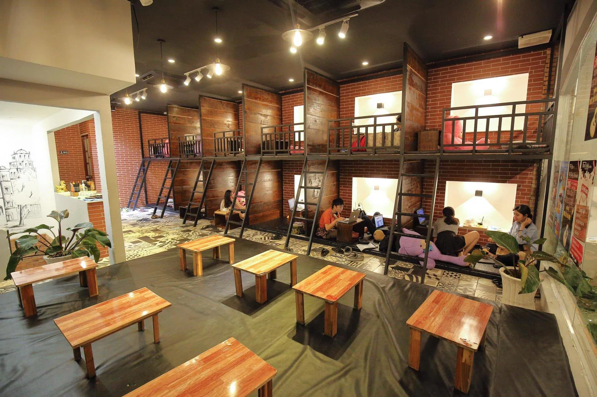 Quán cà phê giường nằm chất lượng, nổi tiếng nhất Sài Gòn. (Ảnh: Internet) Quán cà phê giường nằm chất lượng, nổi tiếng nhất Sài Gòn. (Ảnh: Internet)