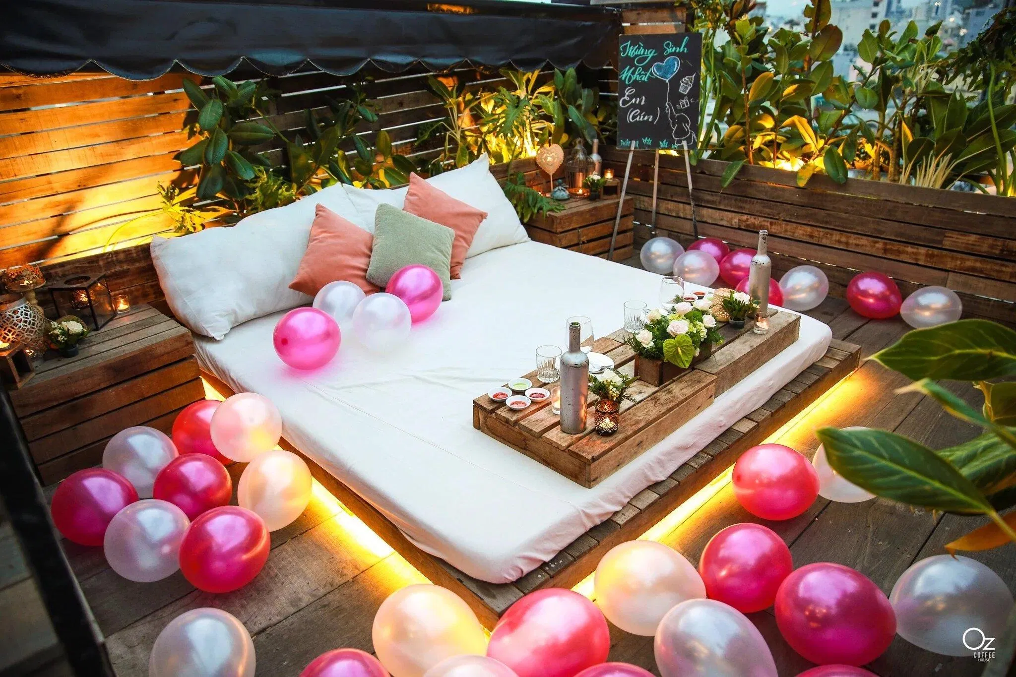 Quán cà phê giường nằm chất lượng, nổi tiếng nhất Sài Gòn. (Ảnh: Internet)