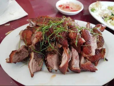 Nhà Hàng Kỳ Chim