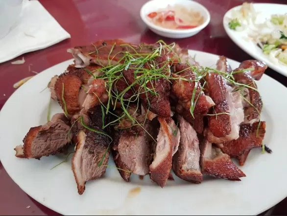 Nhà Hàng Kỳ Chim
