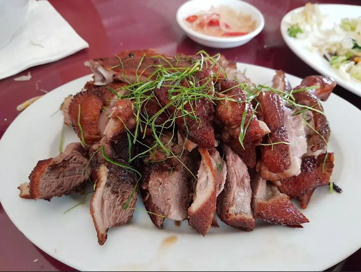 Nhà Hàng Kỳ Chim