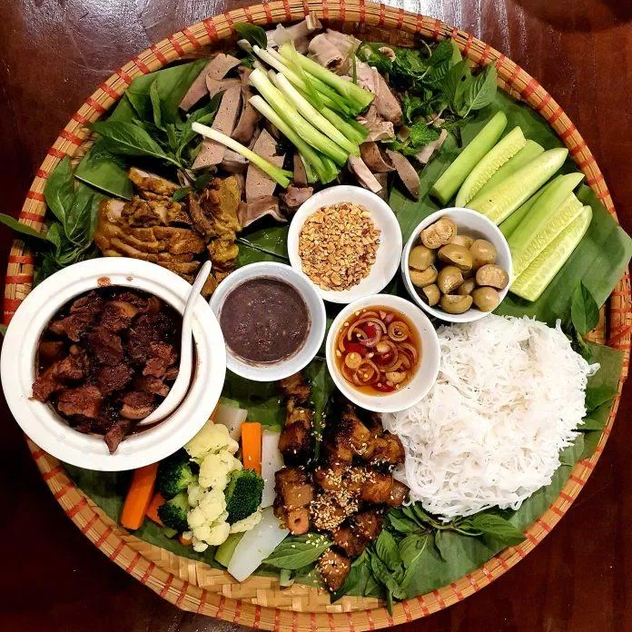Lẩu lòng bò Hoàng Ngân (Ảnh: Internet)