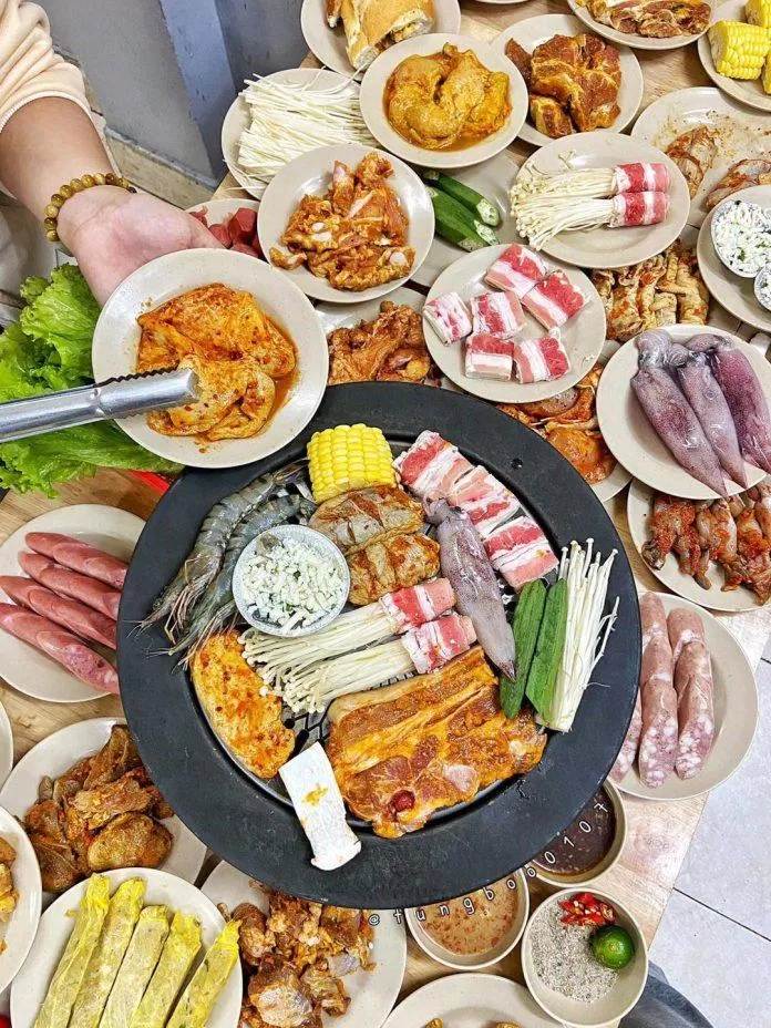 Điểm danh 20 quán lẩu ngon Hà Nội cho những ai mê tụ tập ẩm thực Ba Đình BlogAnChoi Buffet lẩu nướng Tú Béo Cầu Giấy Dao Hua Hotpot Restaurant Hà Nội Hai Bà Trưng hải sản Hoàn Kiếm Lẩu hải sản Tadifar Lẩu Nấm Gia Khánh Lẩu Ốc Bà Lương Lẩu vịt Lữ Béo Manwah Nam Định Nighteen Hotpot Quán Kệ quán lẩu ngon Hà Nội quán ngon thanh xuân thông tin Top 10 Top 15 Top 20