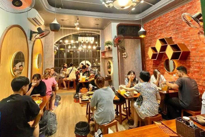 Không gian bên trong của quán. (Ảnh: Internet)