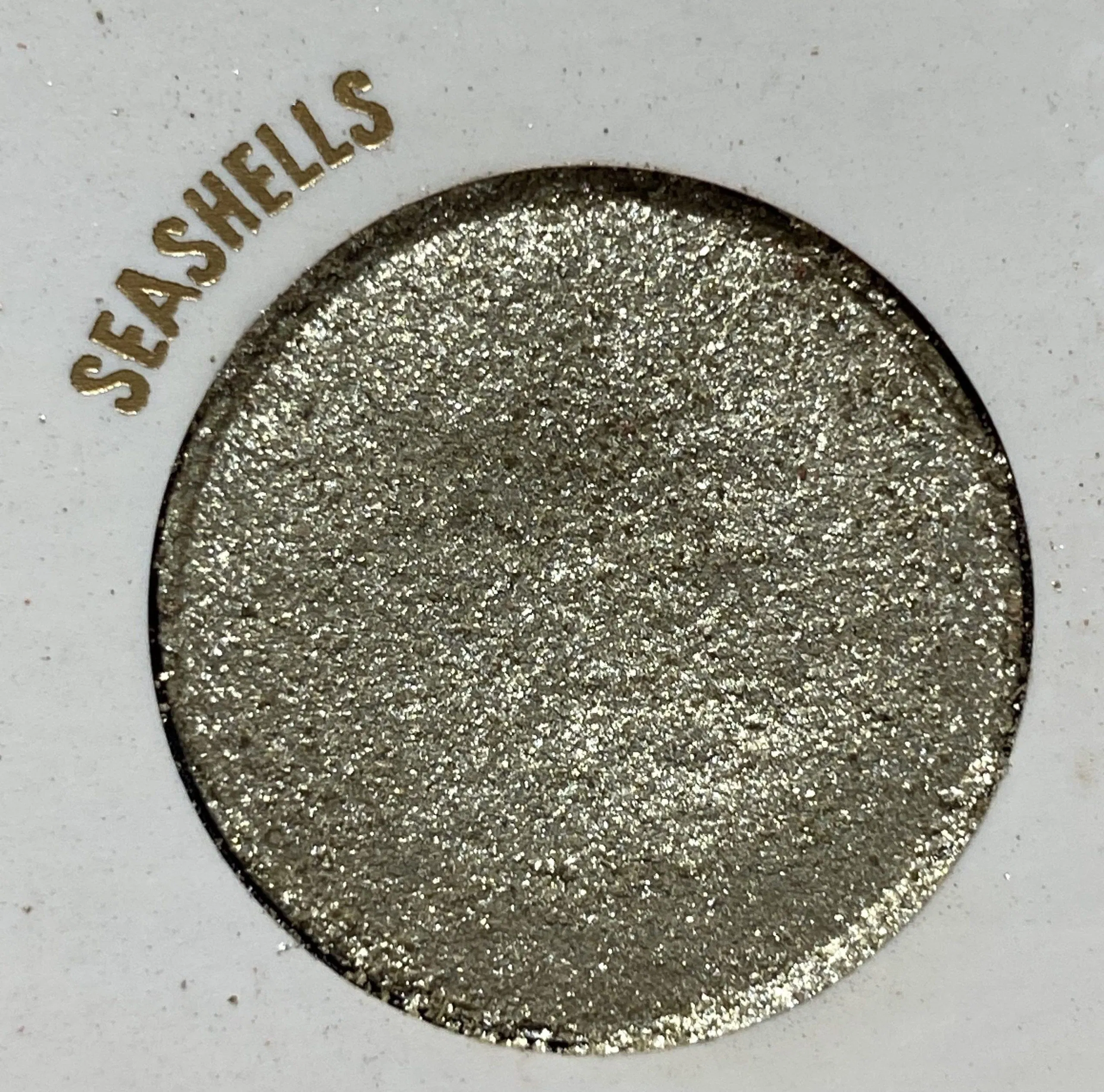 Màu Seashells Colourpop Wild Nothing Eyeshadow Palette (nguồn: Minh Như)