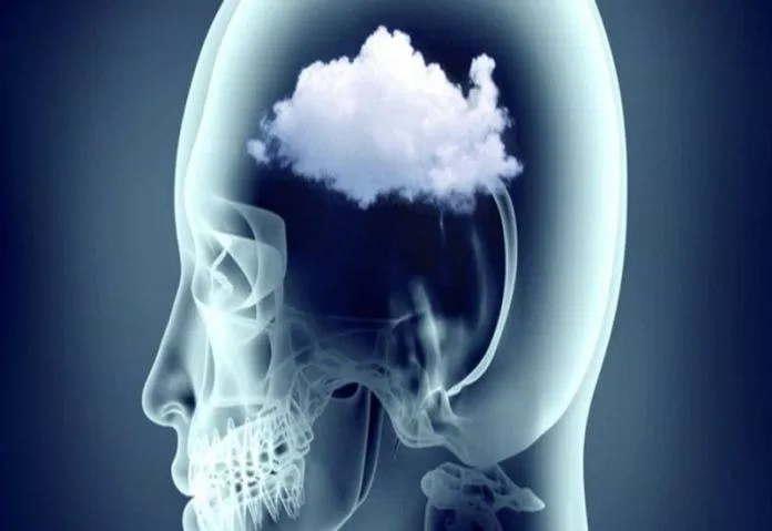 Sương mù não thường thấy ở những người trên 40 tuổi do sự thay đổi nội tiết tố liên quan đến tuổi tác (Nguồn: Internet).