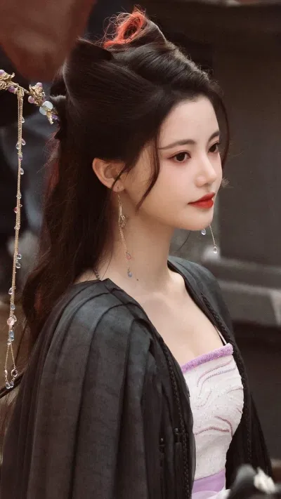 Tôn Trân Ni trong vai hồ ly Phiên Nhiên của Trường Nguyệt Tẫn Minh. (Ảnh: Internet) Tôn Trân Ni trong vai hồ ly Phiên Nhiên của Trường Nguyệt Tẫn Minh. (Ảnh: Internet)