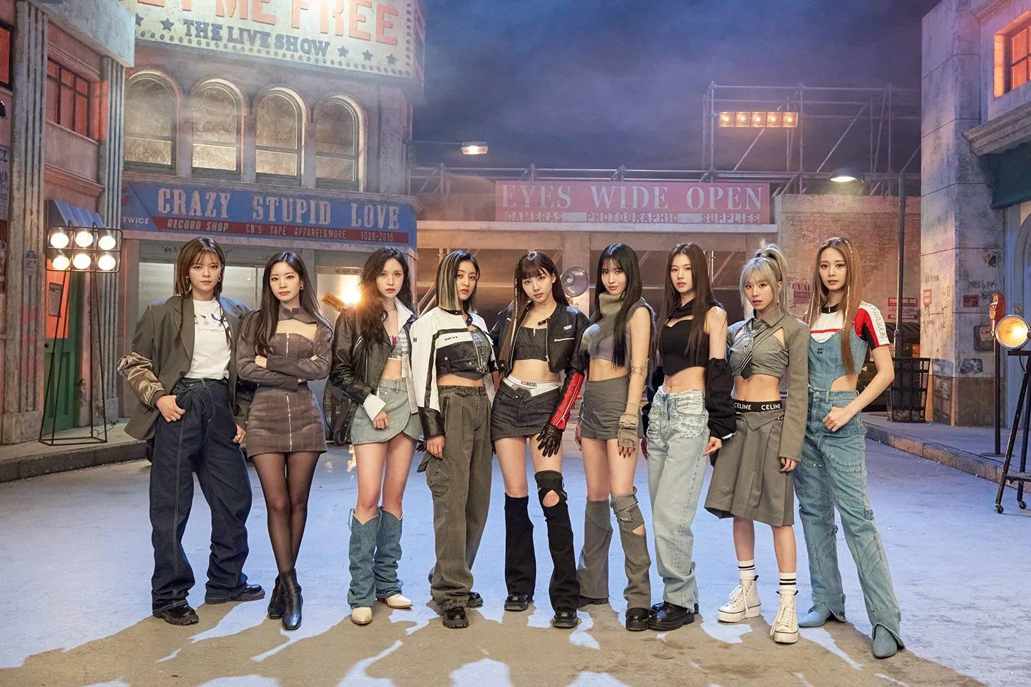 TWICE (Ảnh: Internet)