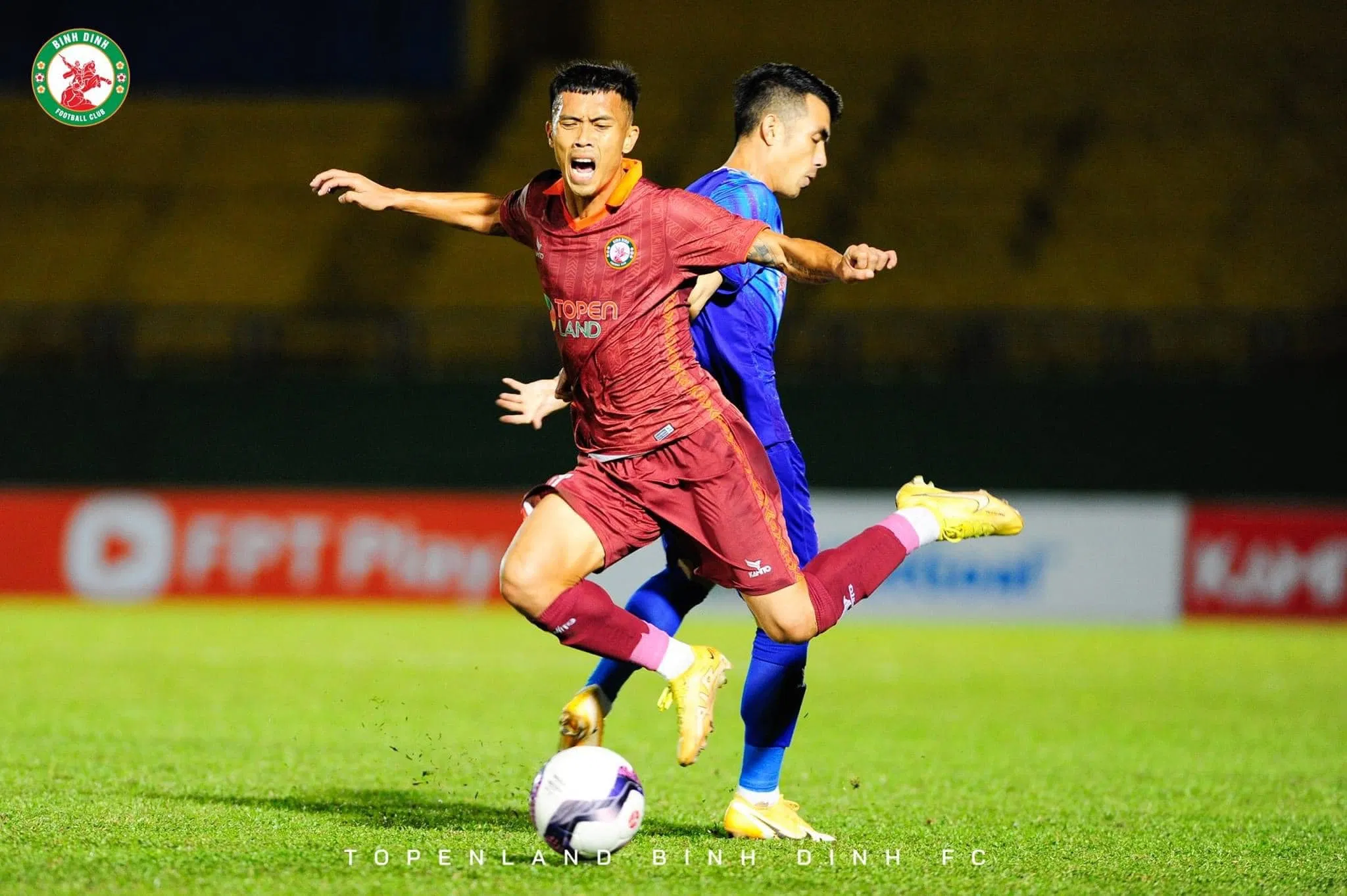 Đang có phong độ rất ổn, nên việc Công Thành nói lời chia tay “quần đùi áo số” khiến nhiều người rất bất ngờ (Ảnh: Internet) Đang có phong độ rất ổn, nên việc Công Thành nói lời chia tay “quần đùi áo số” khiến nhiều người rất bất ngờ (Ảnh: Internet)