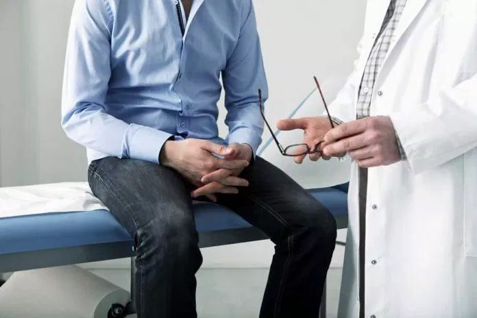 Các triệu chứng chính của phì đại tuyến tiền liệt là khó tiểu và đau khi lên đỉnh (Nguồn: Internet).