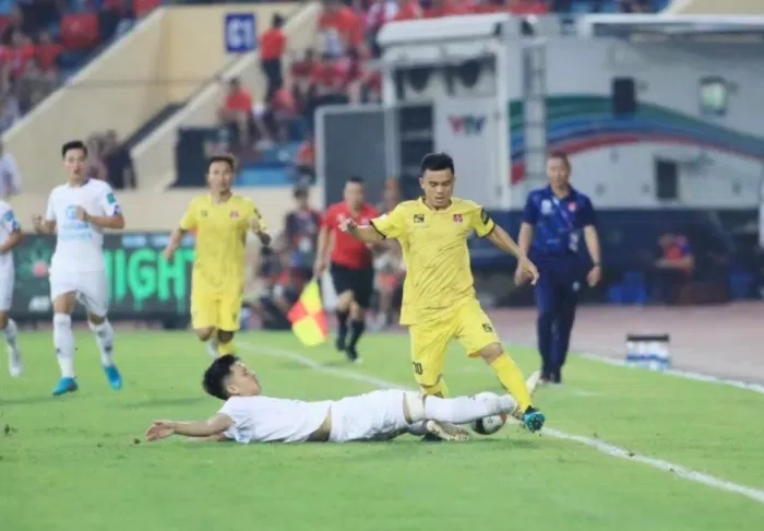 Đến mùa giải năm nay, Hoàng Nam tới Hải Phòng để thi đấu ở sân chơi V-League.