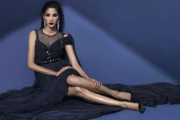 Nhóm dramatic phù hợp nhất với lối make-up gọn gàng, tinh tế Nhóm dramatic phù hợp nhất với lối make-up gọn gàng, tinh tế
