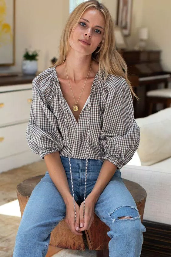 Những item mang họa tiết gingham bản nhỏ luôn mang nét cổ điển khó cưỡng lại. (Nguồn: Internet).
