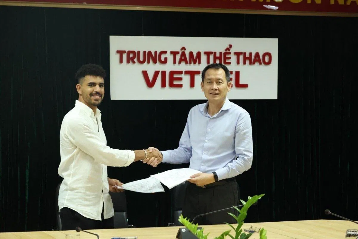 CLB Viettel vừa chiêu mộ thành công cựu tuyển thủ U20 Ai Cập Mohamed Essam - từng là đồng đội với ngôi sao Mohamed Salah trong 2 mùa giải tại CLB Arab Contractors (Ảnh: Internet) CLB Viettel vừa chiêu mộ thành công cựu tuyển thủ U20 Ai Cập Mohamed Essam - từng là đồng đội với ngôi sao Mohamed Salah trong 2 mùa giải tại CLB Arab Contractors (Ảnh: Internet)