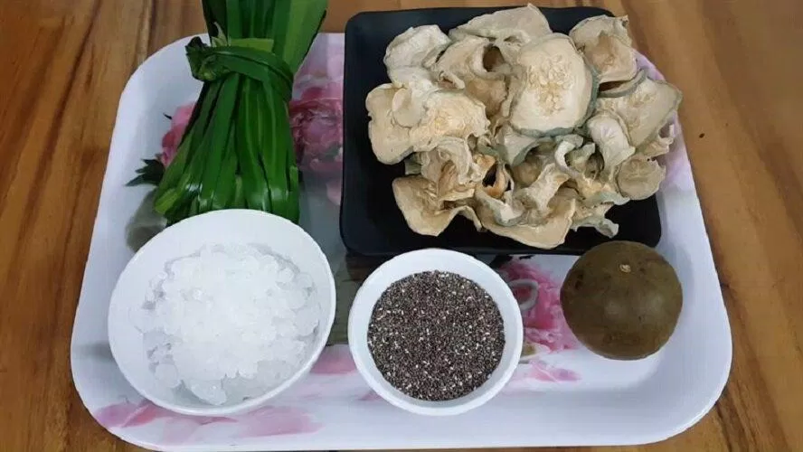 Nguyên liệu nấu nước bí đao hạt chia