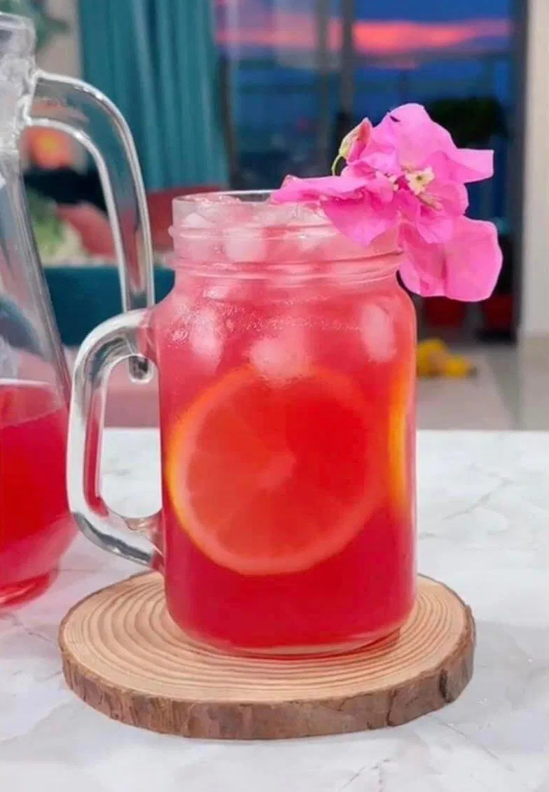 Trà hoa giấy có màu khá đẹp. (Ảnh: Internet) Trà hoa giấy có màu khá đẹp. (Ảnh: Internet)