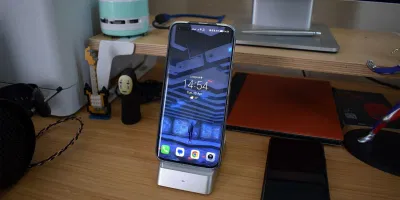 Điện thoại Magic5 Pro (Ảnh: Internet) Điện thoại Magic5 Pro (Ảnh: Internet)