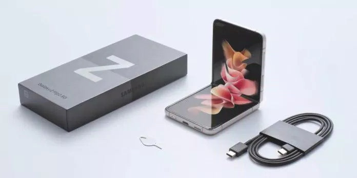 Điện thoại nắp gập Z Flip của Samsung (Ảnh: Internet) Điện thoại nắp gập Z Flip của Samsung (Ảnh: Internet)