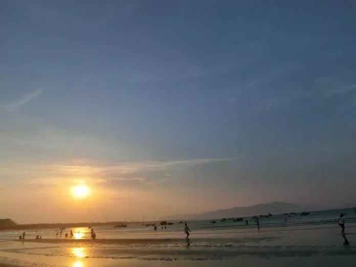 Buổi xế chiều trên làng chài Nhơn Lý (Ảnh: quin21) Buổi xế chiều trên làng chài Nhơn Lý (Ảnh: quin21)