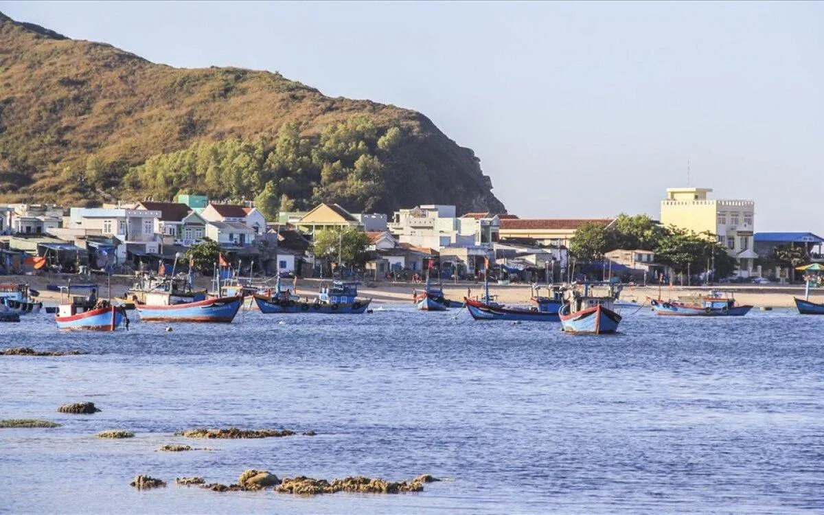 Khung cảnh làng chài Nhơn Hải (Ảnh: Internet) Khung cảnh làng chài Nhơn Hải (Ảnh: Internet)