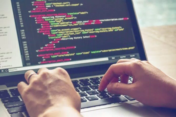 Lập trình không khó như bạn nghĩ (Ảnh: Internet) Lập trình không khó như bạn nghĩ (Ảnh: Internet)