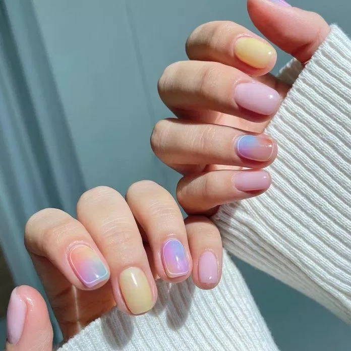 Mẫu nail đẹp 2023 mùa hè tươi sáng rực rỡ (Ảnh: Internet)