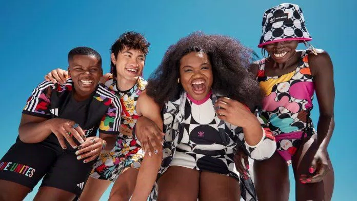 Nhằm hưởng ứng Tháng Tự hào, adidas đã bắt tay cùng Rich Mnisi - nhà thiết kế thuộc cộng đồng LGBTQIA+ để ra mắt một bộ sưu tập mang tên “Pride 2023: Let Love Be Your Legacy” (Ảnh: Internet) Nhằm hưởng ứng Tháng Tự hào, adidas đã bắt tay cùng Rich Mnisi - nhà thiết kế thuộc cộng đồng LGBTQIA+ để ra mắt một bộ sưu tập mang tên “Pride 2023: Let Love Be Your Legacy” (Ảnh: Internet)