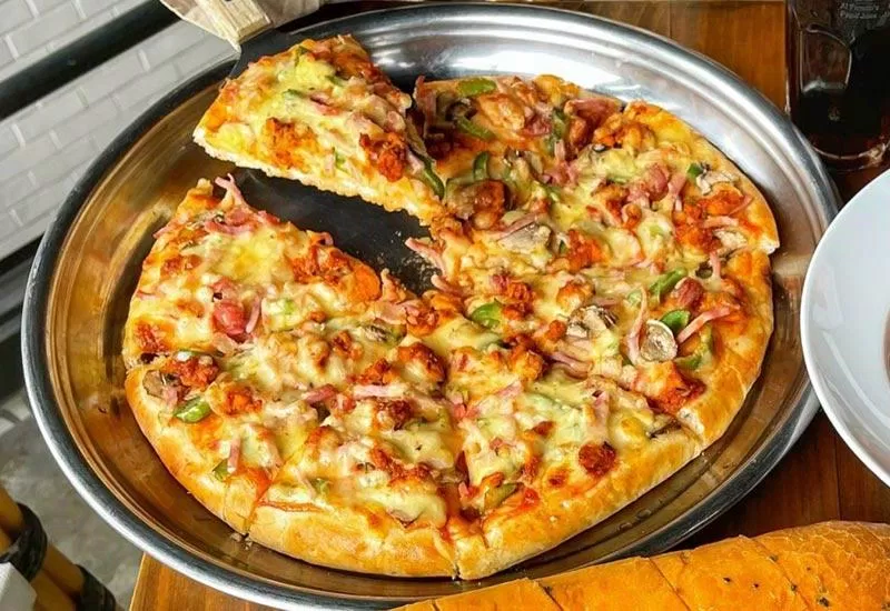 AL Fresco's (Ảnh: Internet) Top 19 quán ăn ở Tân Bình ngon đúng chất cho những ai mê la cà quán xá 4K Station 4K STATION4K STATION AL Fresco s ẩm thực Ẩm thực quê nhà BlogAnChoi Bún Quậy Phú Quốc Cơm niêu Thiên Lý fast food Gogi house hải sản Hanuri Korean Fast Food King BBQ Mì Quảng Sâm nhà hàng Nhà Hàng Chang Kang Kung nhà hàng hải sản Nhà hàng hải sản Giang Ghẹ Nhà hàng Phố Nướng Đệ Nhất Nhà hàng Quá Ngon Nhà hàng Tokyo Deli quán ăn Quán ăn Bamboo Quán Ăn Huế O Nhớ quán ăn ở tân bình quán ăn Tân Bình Quán ăn Thiên Ân Quán chị Dậu quán ngon Queen Plaza Queen Plaza Tân Bình Sumo Yakiniku BBQ thông tin Tokyo Deli Top 10 Top 15 Top 20