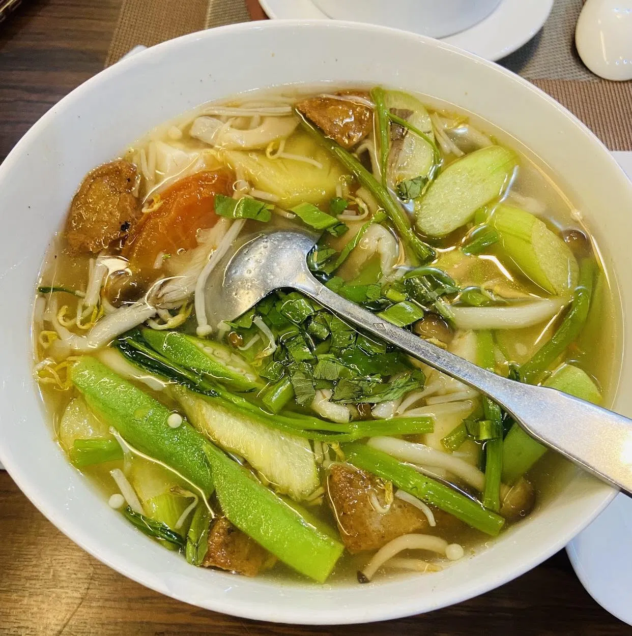 Top 15 quán chay quận 10 giá hạt dẻ nhưng chất lượng khỏi bàn! ăn chay bánh mì Bánh Mì Chay Vĩnh Viễn chất lượng chay Sài Gòn cơm cháy cơm chay quận 10 Cơm chay Thanh Lương Hạt dẻ Lẩu Chay Coffee Nhà Nát Lẩu Chay Đồng Giá Lẩu Cơm Chay Lạc Tịnh nhà hàng nhà hàng chay Nhà Hàng Chay Hoa Thiên Nhà Hàng Chay Mộc Nhiên Nhà hàng chay Mỹ Hương Trai Nhà Hàng Chay Sân Mây Nhà hàng chay thực dưỡng Quỳnh House Nhà hàng chay Vajra quận 1 quận 10 quán ăn quán ăn sài gòn Quán Chay Dì Sáu Quán chay Diệu Không quán chay quận 10 Quán chay Thôi Kệ Quán Cơm Chay Trúc Lâm Bồ Đề thông tin Top 15