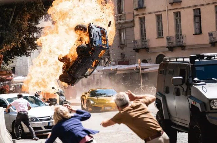 Đặc sản của Fast And Furious là cháy nổ. (Ảnh: Internet) Đặc sản của Fast And Furious là cháy nổ. (Ảnh: Internet)
