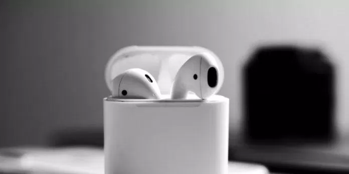 Dùng một bên AirPods để tiết kiệm pin (Ảnh: Internet) Dùng một bên AirPods để tiết kiệm pin (Ảnh: Internet)