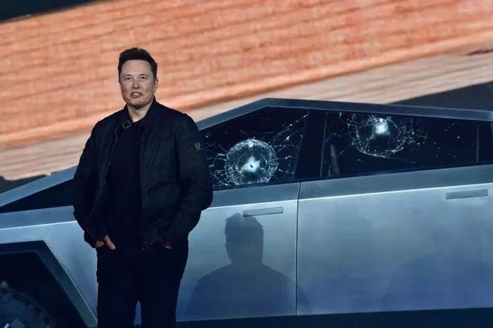Elon Musk đã tiết lộ rằng Tesla có thể sẽ chi tiền cho các hoạt động quảng cáo trong tương lai (Ảnh: Internet)