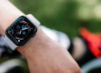 Đồng hồ thông minh Apple Watch được nhiều người sử dụng để theo dõi sức khỏe (Ảnh: Internet)