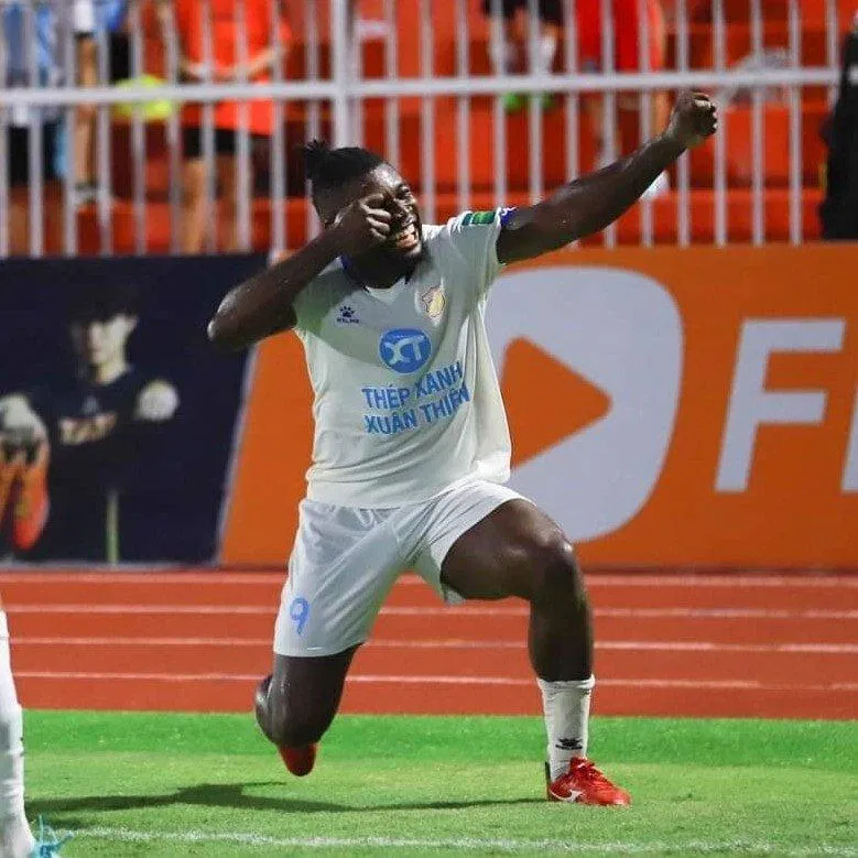 Topenland Bình Định chiêu mộ cầu thủ cũ của Nam Định (Ảnh: Internet) Topenland Bình Định chiêu mộ cầu thủ cũ của Nam Định (Ảnh: Internet)