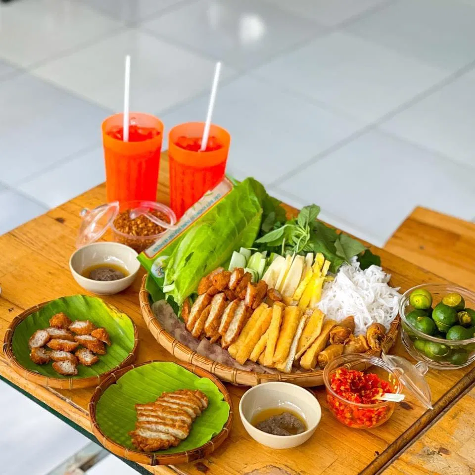 Bún đậu Út Nhí (Ảnh: Internet) Bún đậu Út Nhí (Ảnh: Internet)
