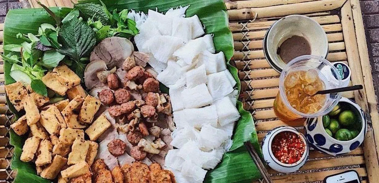 Hội quán Tam Sắc 8 (Ảnh: Internet)
