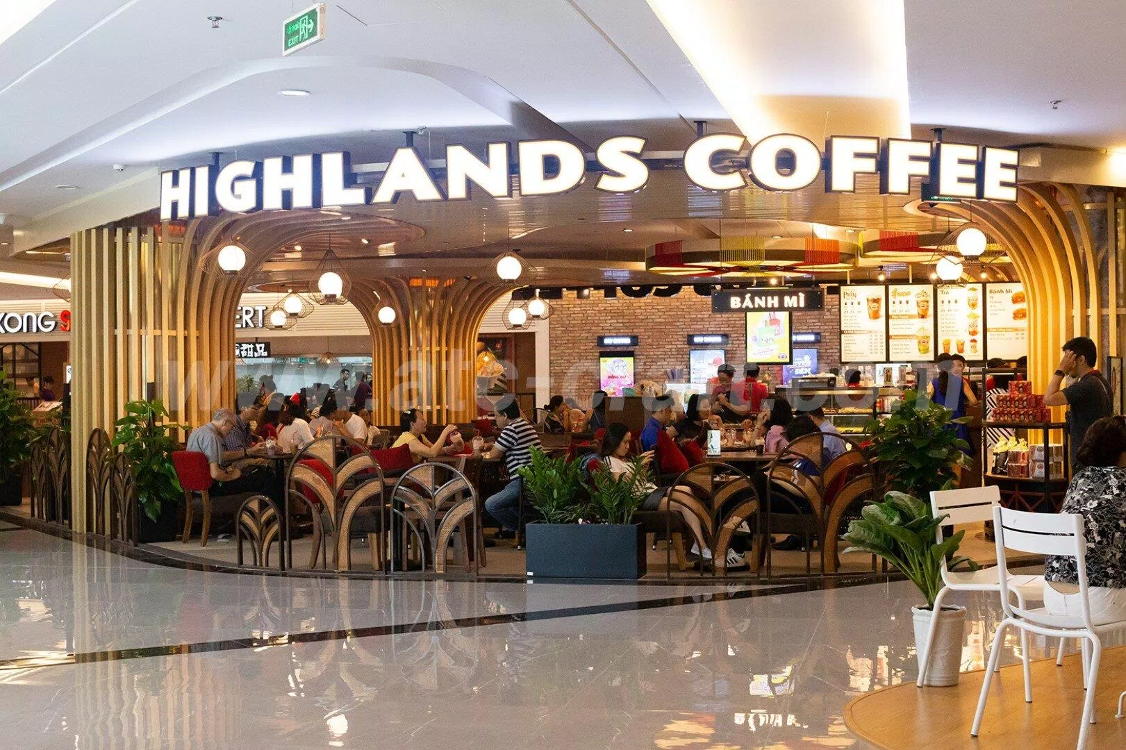 Highlands xuất sắc được vinh danh là thương hiệu dẫn đầu chuỗi Coffee Shop được thảo luận nhiều nhất trên MXH (Ảnh: Internet) Highlands xuất sắc được vinh danh là thương hiệu dẫn đầu chuỗi Coffee Shop được thảo luận nhiều nhất trên MXH (Ảnh: Internet)