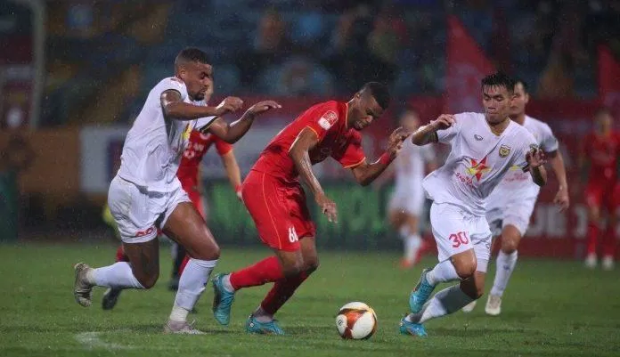CLB Công an Hà Nội 4-2 Hồng Lĩnh Hà Tĩnh (Ảnh: Internet) CLB Công an Hà Nội 4-2 Hồng Lĩnh Hà Tĩnh (Ảnh: Internet)
