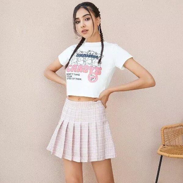 Áo croptop năng động và trẻ trung tại Lovito (Ảnh: Internet)