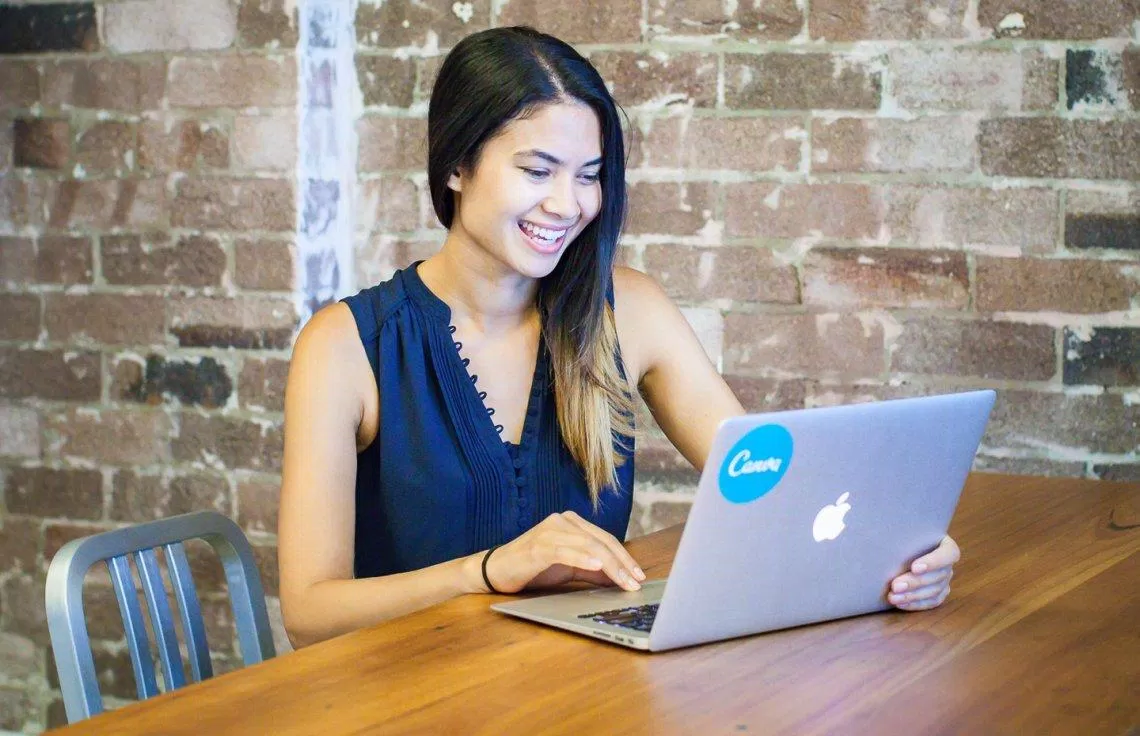 Mô hình kinh doanh của Canva nhắm đến hai loại người dùng (Ảnh: Internet) Mô hình kinh doanh của Canva nhắm đến hai loại người dùng (Ảnh: Internet)