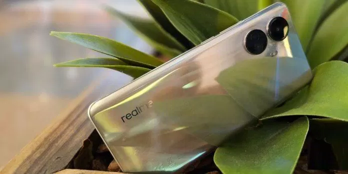 Điện thoại Realme 10 Pro+ (Ảnh: Internet) Điện thoại Realme 10 Pro+ (Ảnh: Internet)