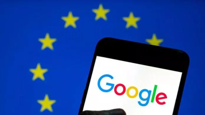 EU từng phạt Google 2,42 tỉ euro vào năm 2017 (Ảnh: Internet)