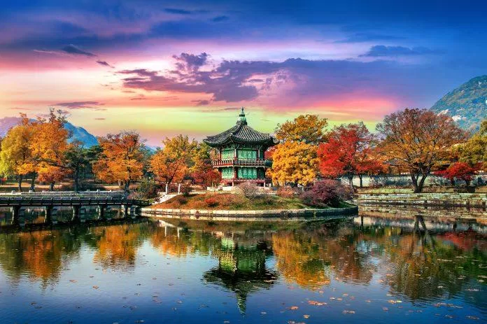 Cung điện Gyeongbokgung của Hàn Quốc vào mùa thu (Ảnh: Internet)